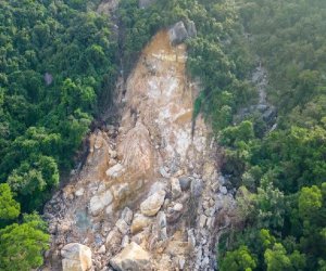 
İndoneziyada torpaq sürüşməsində ölənlərin sayı artıb