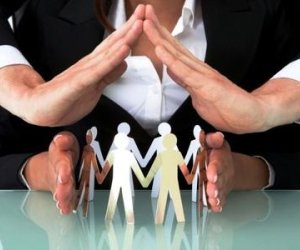 Sahibkar dövlət orqanı ilə yox, bazar rəqabəti ilə mübarizə aparmalıdır - Deputat