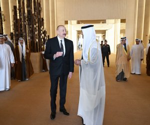 Ильхам Алиев прибыл с рабочим визитом в ОАЭ