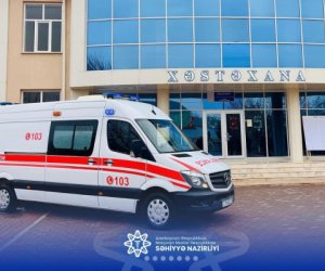 Подросток выпал из окна бакинской школы