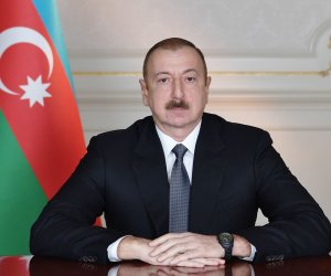 Əliyev &ldquo;Zayed İnsan Qardaşlığı Mükafatı&rdquo;nın təqdimolunma mərasimində iştirak edir CANLI