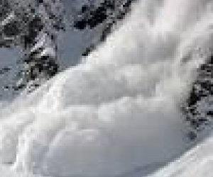 При сходе лавин на севере Италии погибли три лыжника