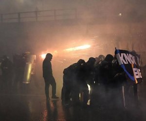 Протест против Олимпиады перерос в столкновения с полицией