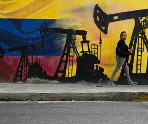 Venesuela İsrailə neft tədarükünü bərpa edib