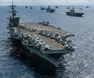 Трамп стягивает армаду к Ирану