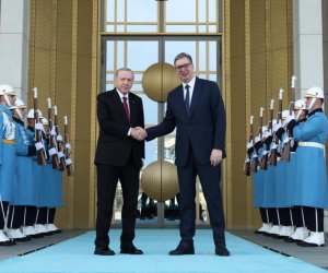 Ərdoğan Vuçiçi qəbul edib