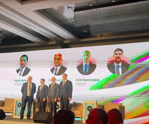 Azerbaijani delegation crosses land border into Armenia for civil society talks