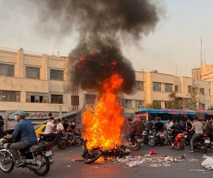 
İranda etiraz aksiyalarının araşdırılması üçün komitə yaradılıb