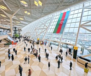 Bakı aeroportu sərnişinlərə alternativ marşrutlardan istifadə etməyi tövsiyə edib