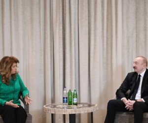 Prezident Münxendə Bolqarıstan Prezidenti ilə görüşüb