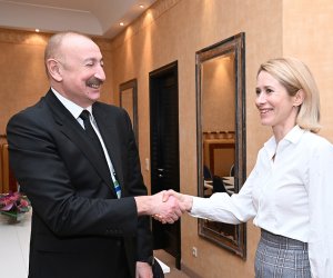 İlham Əliyev Kaya Kallasla görüşüb