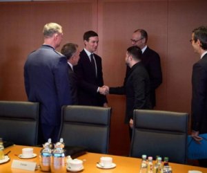 Зеленский в Мюнхене поговорил с Рубио, Уиткоффом и Кушнером - ОБНОВЛЕНО