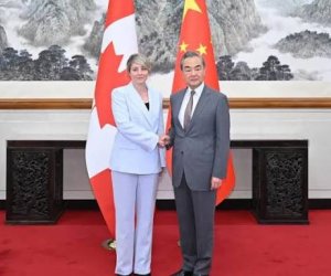 Главы МИД Китая и Канады обозначили перезагрузку двусторонних отношений