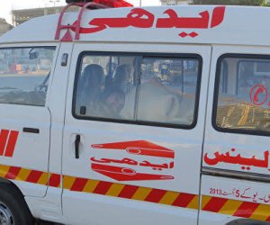 В Пакистане при столкновении автобуса с грузовиком погибли более 10 человек