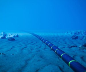 Страны Европы проложат подводную интернет-кабельную систему через Северный полюс