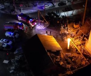 В Казахстане три человека пострадали при взрыве в продуктовом магазине