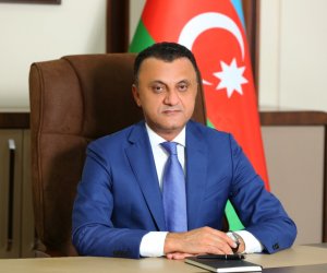 Vüqar Qurbanovun vəzifədən azad olunduğu iddia olunur