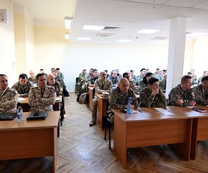 В Баку прибыли представители стран НАТО