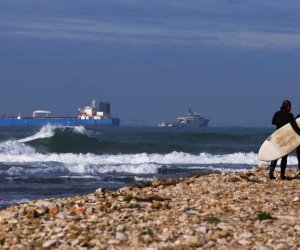 Франция отпустила российский танкер восвояси