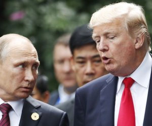 Трамп продлил санкции против России