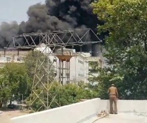 Bоенный самолёт разбился во время ночного учебного полёта в иране, один пилот погиб