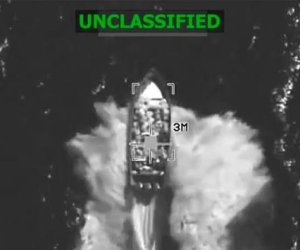 США ударили по судну с наркотиками в Тихом океане