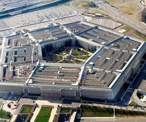 Пентагон вывел сотни военных из Катара и Бахрейна на фоне эскалации с Ираном