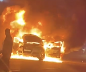 Salyanda yanan avtomobili söndürən FHN əməkdaşlarını maşın vurub, biri ölüb