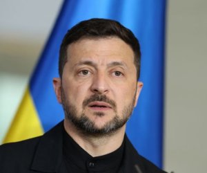 Зеленский обсудил с Рютте трехсторонние мирные переговоры