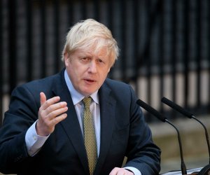 Джонсон призвал Запад немедленно отправить войска в Украину