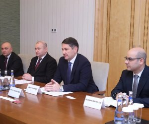 Минфин Азербайджана и ЕБРР рассмотрели приоритеты сотрудничества