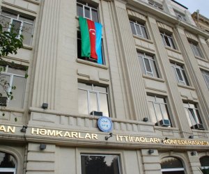 AHİK işdən çıxarmalarla bağlı yayılan məlumatları təkzib edib