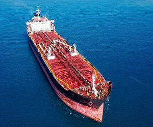 
Американский авианосец взял курс на Ближний Восток