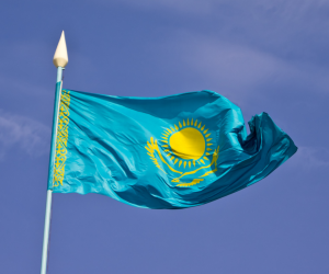 Qazaxıstan vətəndaşlarını İranı tərk etməyə çağırıb