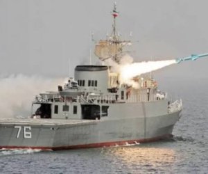 SEPAH ABŞ-nin hərbi gəmisinə raket zərbələri endirib