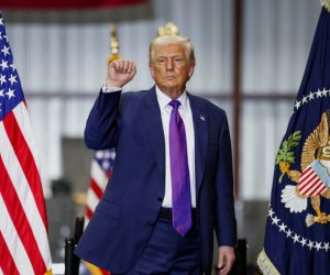 Tramp Xameneinin ölümünü rəsmən təsdiqləyib