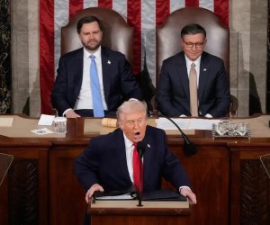 США продолжат военную операцию против Ирана до достижения всех целей &mdash; Трамп