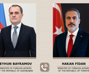 Azərbaycan və Türkiyənin XİN rəhbərləri telefonla danışıb