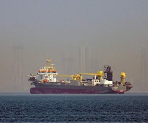 КСИР сообщил об атаке на танкер союзников США в Ормузском проливе