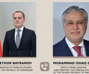 Azərbaycan və Pakistanın XİN başçıları regiondakı vəziyyəti müzakirə ediblər