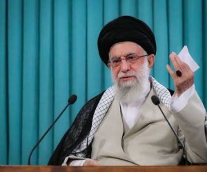 
Церемония прощания с Хаменеи начнётся сегодня и продлится три дня