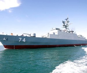 İran gəmisi sualtı qayıq hücumuna məruz qalıb, 80 nəfər ölüb - Yenilənib