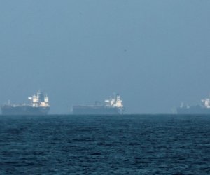 В Персидском заливе застряла тысяча судов