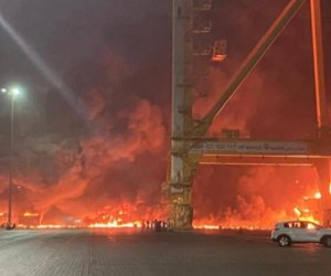 Эмираты отражают иранскую ракетную атаку - Oбновлено