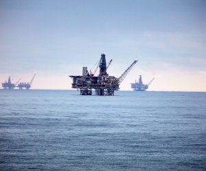 Цена азербайджанской нефти приблизилась к 88 долларам