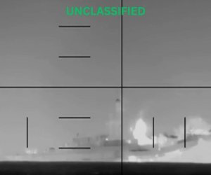 
ВС США заявили об ударе по авианесущему кораблю Ирана