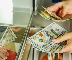 Объем вкладов населения в банках Азербайджана вырос на 14,4%
