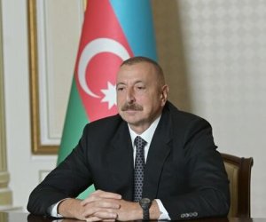 Prezident Azərbaycan qadınlarını təbrik edib