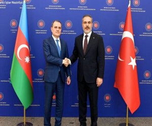 Azərbaycan və Türkiyə XİN başçıları İstanbulda görüşüb