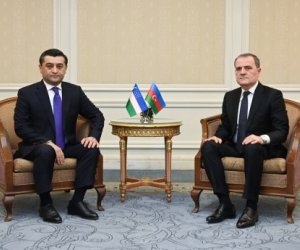 Azərbaycan və Özbəkistan XİN rəhbərləri Yaxın Şərqdəki gərginliyi müzakirə ediblər